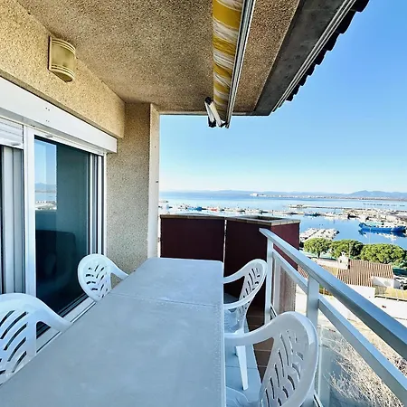 Apartment 3140 Rocmar 7 5-a, Excelente Situacion Frente Al Puerto Pesquero Y Con Vista A La Bahia. Ultima Planta Del Edificio. Gran Parking Publico Delante. - Es-258-9 Roses